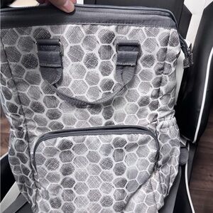 Thirty-One Gray Geometric Backpack with Modern Design